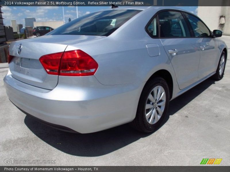 Reflex Silver Metallic / Titan Black 2014 Volkswagen Passat 2.5L Wolfsburg Edition