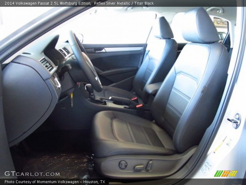 Reflex Silver Metallic / Titan Black 2014 Volkswagen Passat 2.5L Wolfsburg Edition