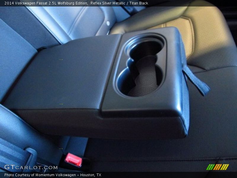 Reflex Silver Metallic / Titan Black 2014 Volkswagen Passat 2.5L Wolfsburg Edition