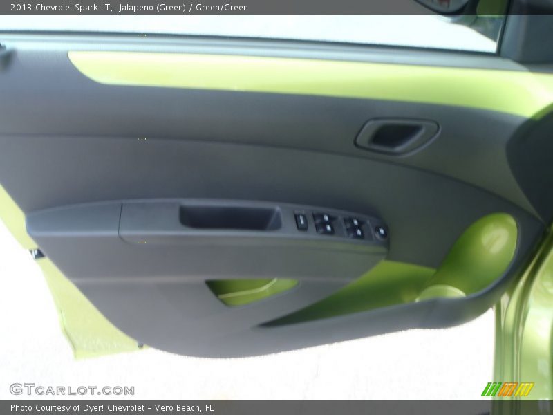 Jalapeno (Green) / Green/Green 2013 Chevrolet Spark LT