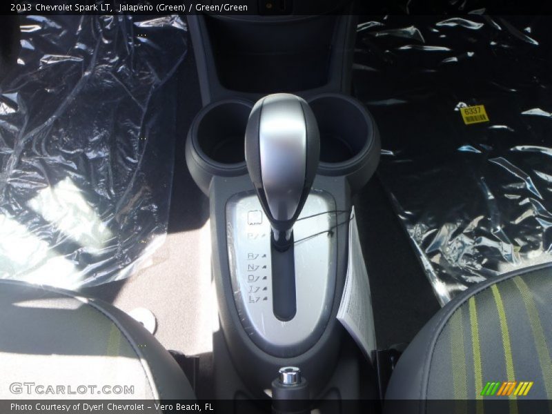 Jalapeno (Green) / Green/Green 2013 Chevrolet Spark LT