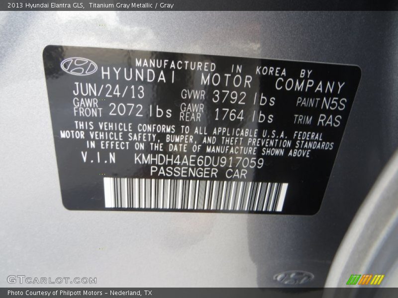 Titanium Gray Metallic / Gray 2013 Hyundai Elantra GLS