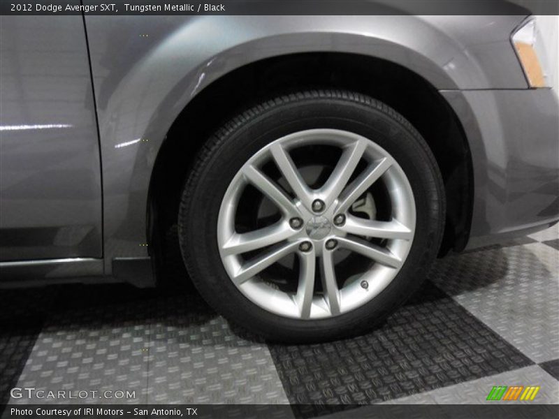 Tungsten Metallic / Black 2012 Dodge Avenger SXT