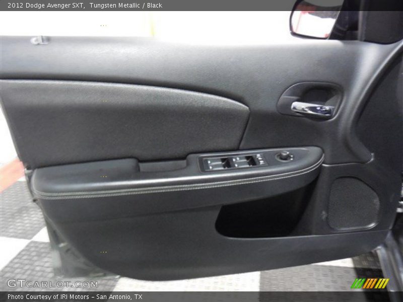 Tungsten Metallic / Black 2012 Dodge Avenger SXT