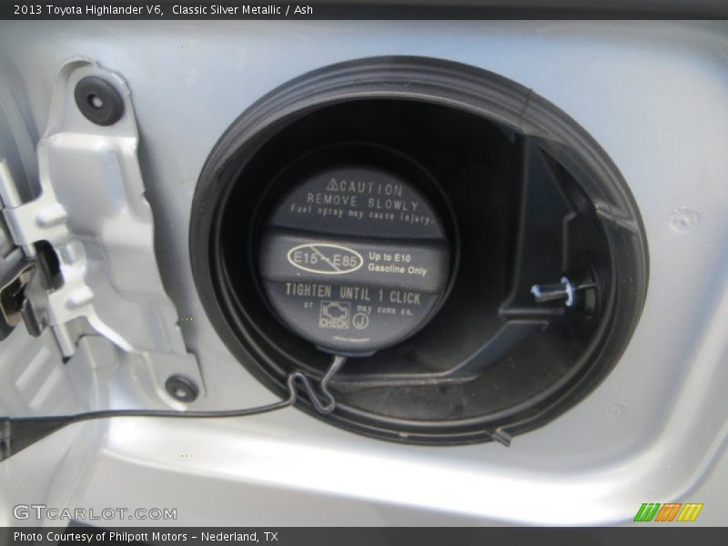 Classic Silver Metallic / Ash 2013 Toyota Highlander V6