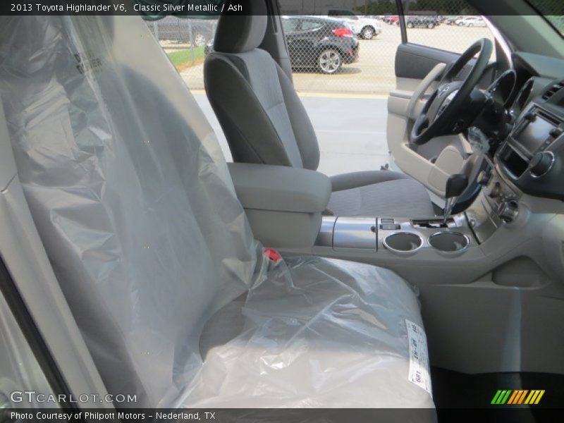 Classic Silver Metallic / Ash 2013 Toyota Highlander V6