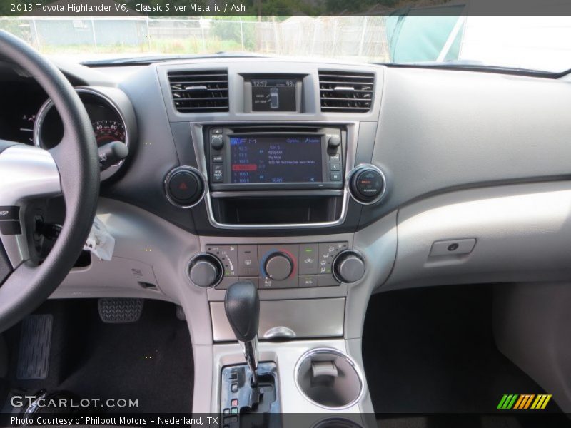 Classic Silver Metallic / Ash 2013 Toyota Highlander V6