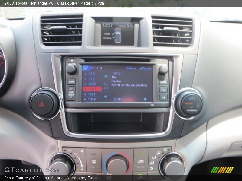 Classic Silver Metallic / Ash 2013 Toyota Highlander V6