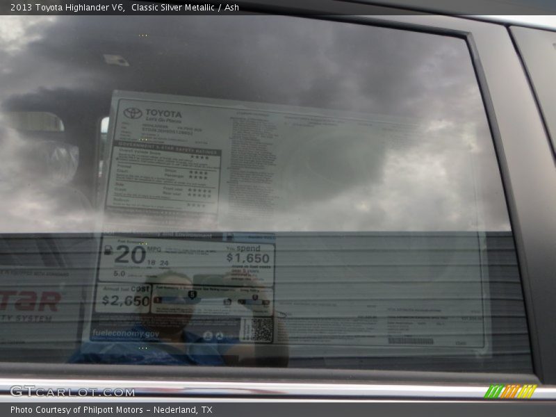 Classic Silver Metallic / Ash 2013 Toyota Highlander V6