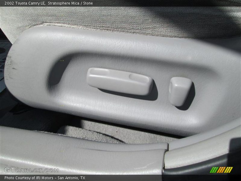 Stratosphere Mica / Stone 2002 Toyota Camry LE