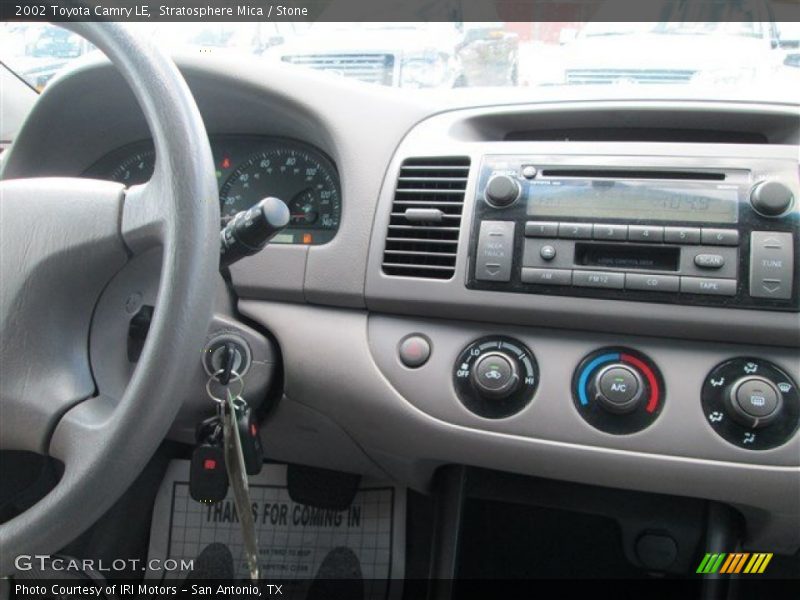 Stratosphere Mica / Stone 2002 Toyota Camry LE