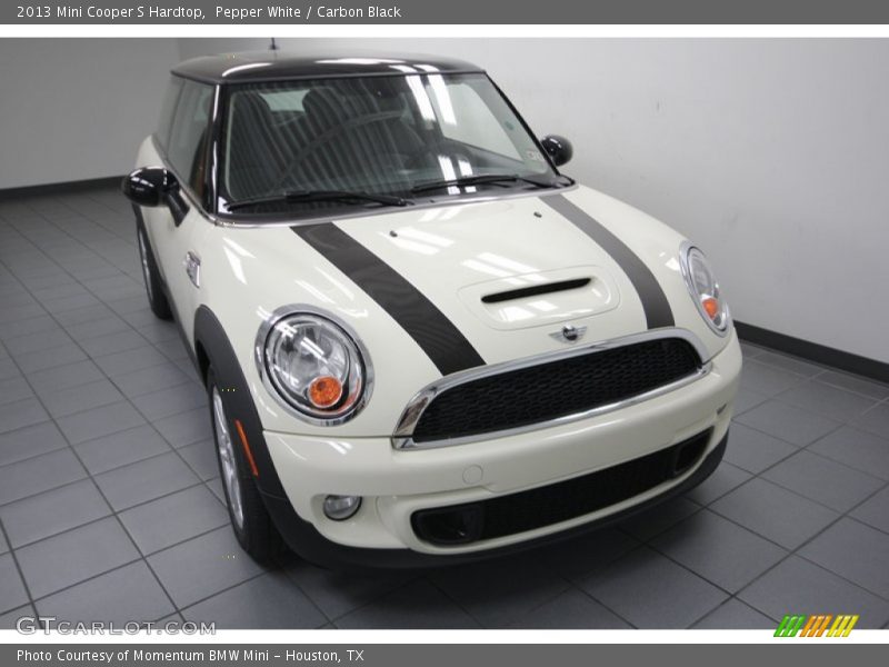 Pepper White / Carbon Black 2013 Mini Cooper S Hardtop