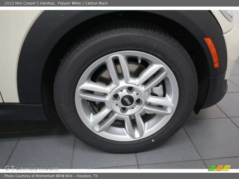 Pepper White / Carbon Black 2013 Mini Cooper S Hardtop