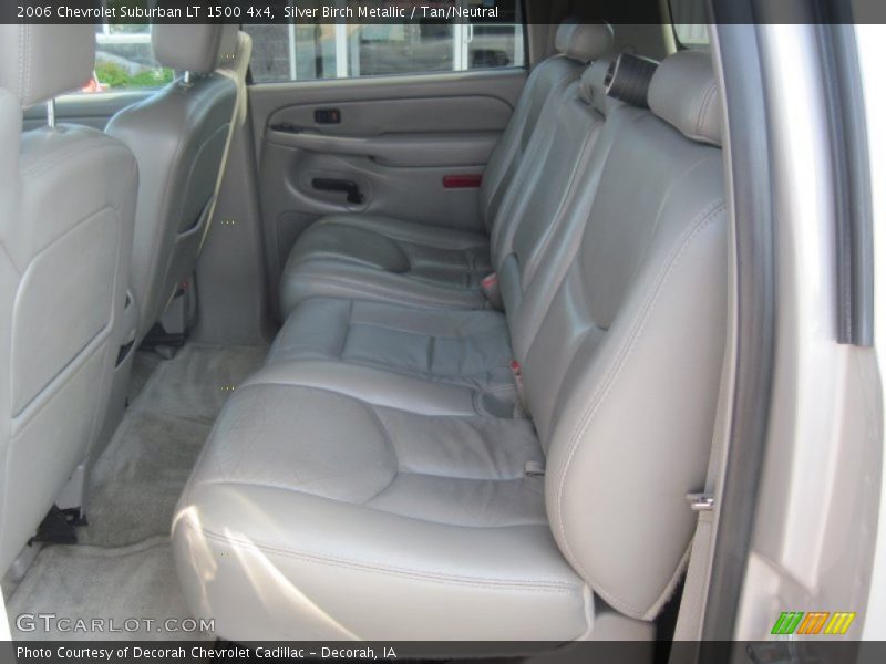 Silver Birch Metallic / Tan/Neutral 2006 Chevrolet Suburban LT 1500 4x4