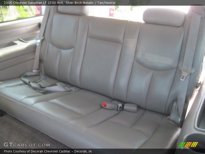 Silver Birch Metallic / Tan/Neutral 2006 Chevrolet Suburban LT 1500 4x4