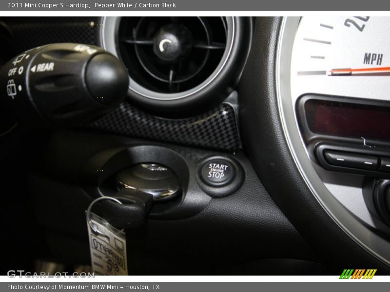 Pepper White / Carbon Black 2013 Mini Cooper S Hardtop