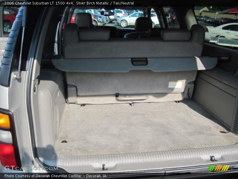 Silver Birch Metallic / Tan/Neutral 2006 Chevrolet Suburban LT 1500 4x4