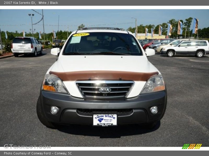 White / Black 2007 Kia Sorento EX