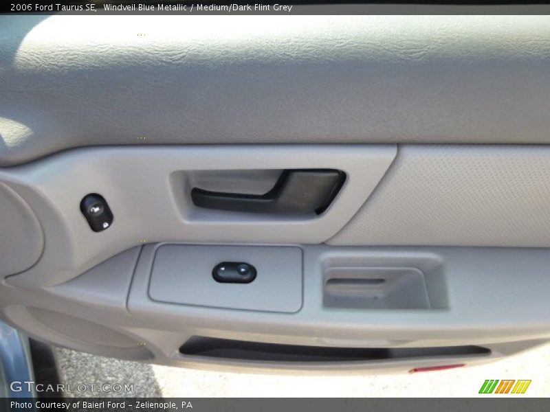 Windveil Blue Metallic / Medium/Dark Flint Grey 2006 Ford Taurus SE