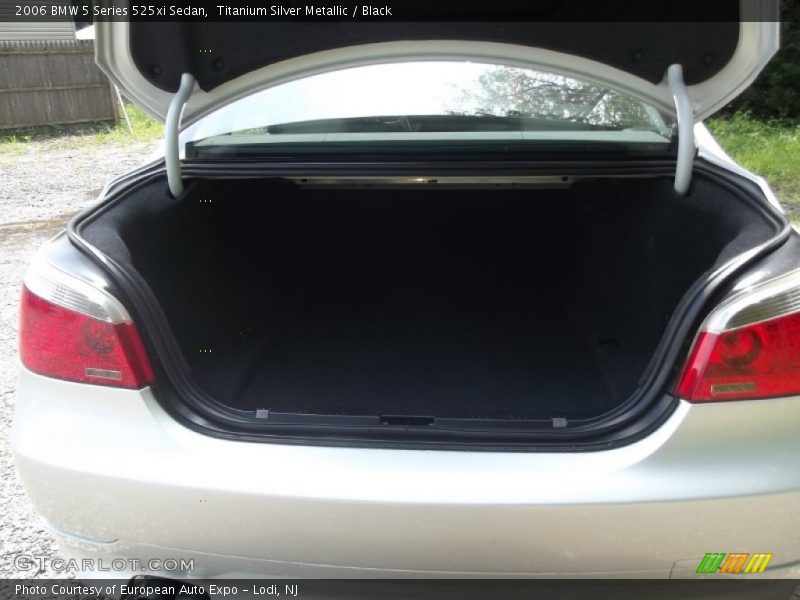 Titanium Silver Metallic / Black 2006 BMW 5 Series 525xi Sedan
