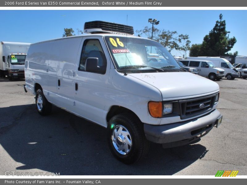 Oxford White / Medium Flint Grey 2006 Ford E Series Van E350 Commercial Extended