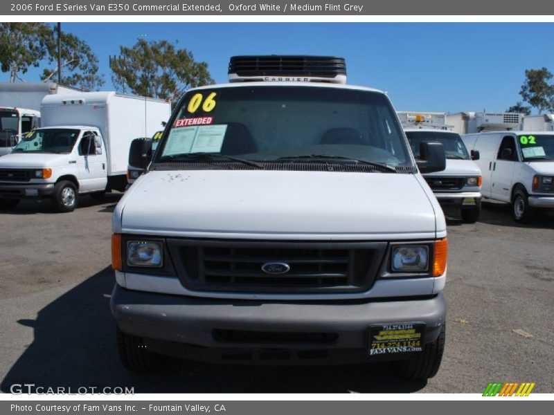 Oxford White / Medium Flint Grey 2006 Ford E Series Van E350 Commercial Extended