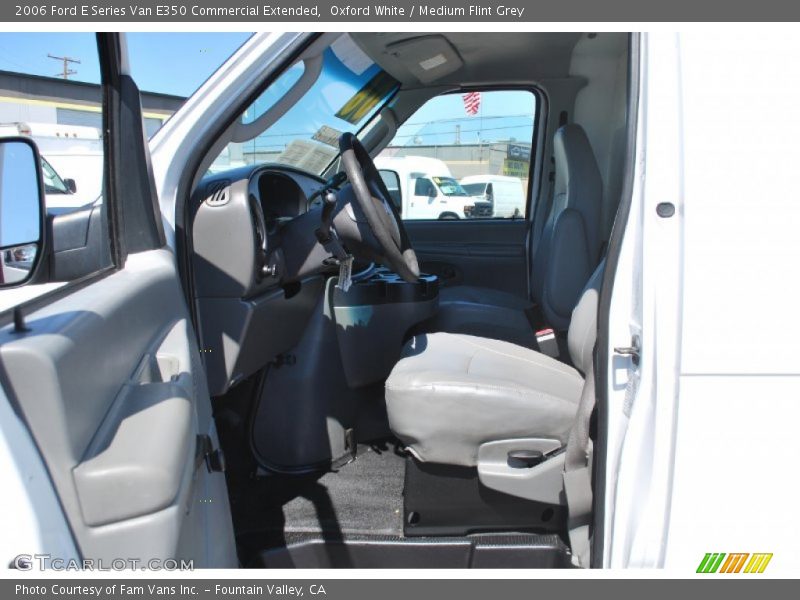 Oxford White / Medium Flint Grey 2006 Ford E Series Van E350 Commercial Extended