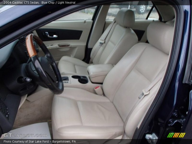  2004 CTS Sedan Light Neutral Interior