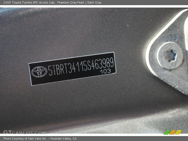 Phantom Gray Pearl / Dark Gray 2005 Toyota Tundra SR5 Access Cab