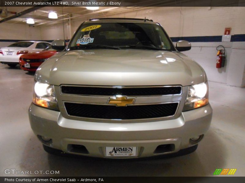 Silver Birch Metallic / Ebony 2007 Chevrolet Avalanche LTZ 4WD