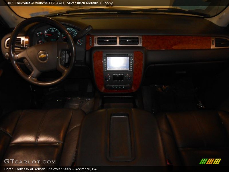 Silver Birch Metallic / Ebony 2007 Chevrolet Avalanche LTZ 4WD