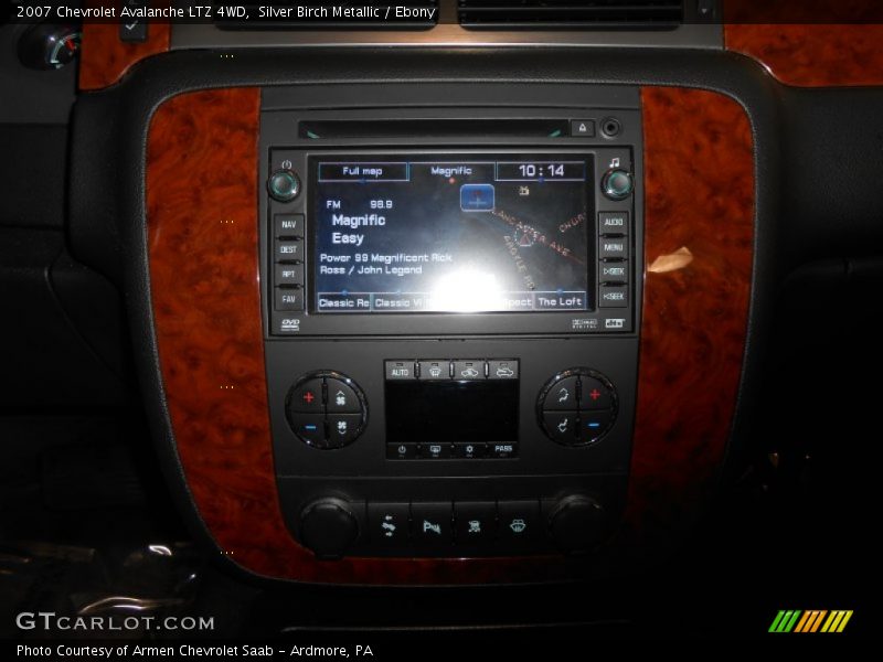 Silver Birch Metallic / Ebony 2007 Chevrolet Avalanche LTZ 4WD