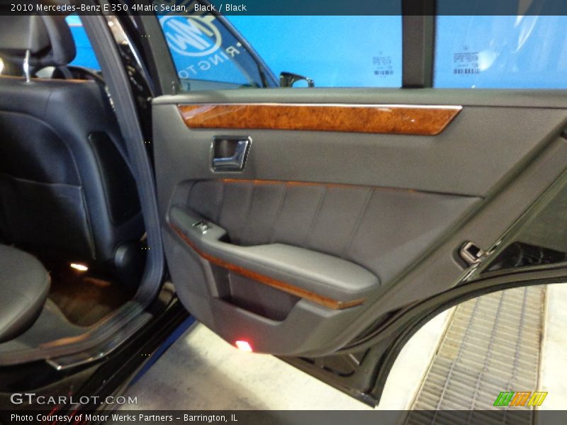 Black / Black 2010 Mercedes-Benz E 350 4Matic Sedan
