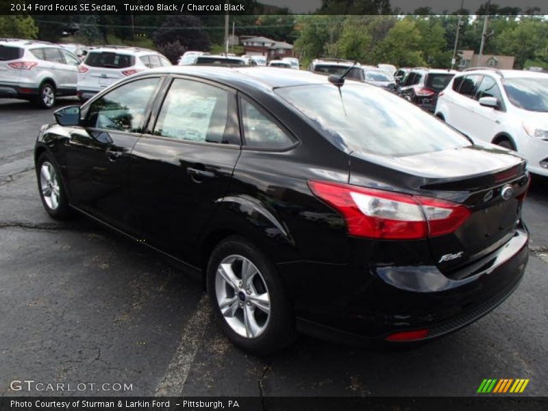 Tuxedo Black / Charcoal Black 2014 Ford Focus SE Sedan