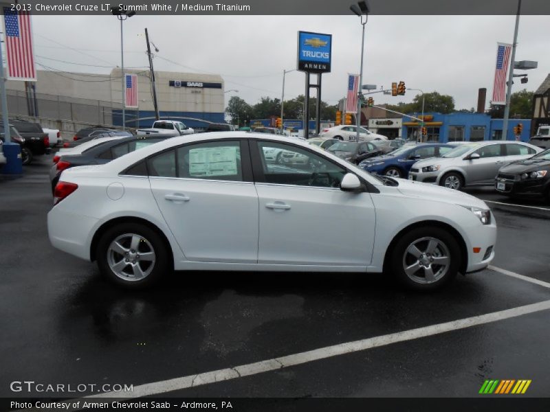 Summit White / Medium Titanium 2013 Chevrolet Cruze LT