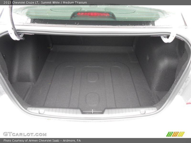 Summit White / Medium Titanium 2013 Chevrolet Cruze LT