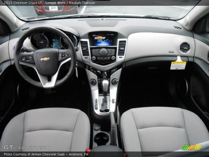 Summit White / Medium Titanium 2013 Chevrolet Cruze LT