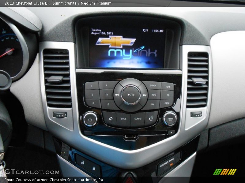 Summit White / Medium Titanium 2013 Chevrolet Cruze LT