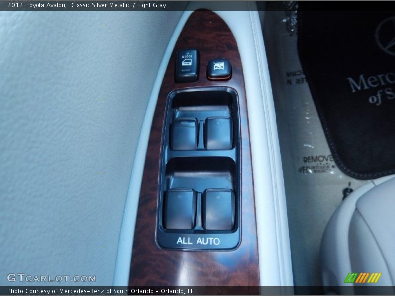 Classic Silver Metallic / Light Gray 2012 Toyota Avalon
