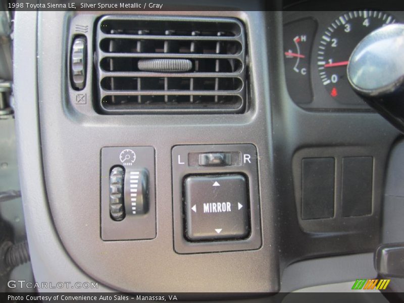 Silver Spruce Metallic / Gray 1998 Toyota Sienna LE