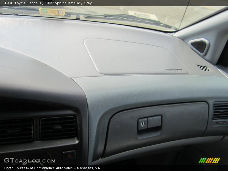 Silver Spruce Metallic / Gray 1998 Toyota Sienna LE