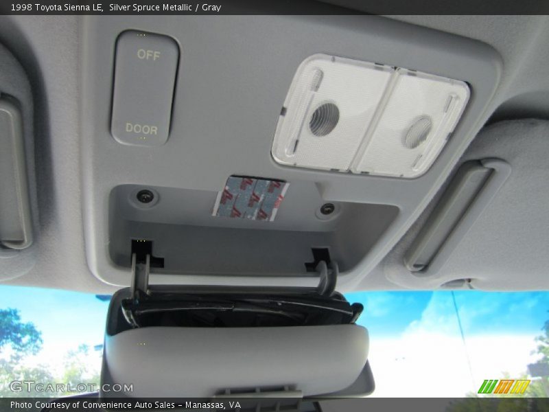 Silver Spruce Metallic / Gray 1998 Toyota Sienna LE