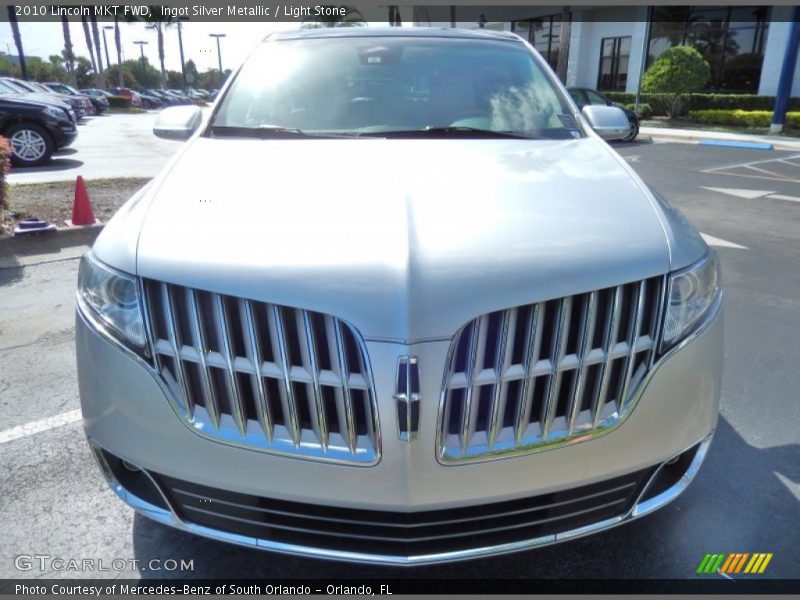 Ingot Silver Metallic / Light Stone 2010 Lincoln MKT FWD