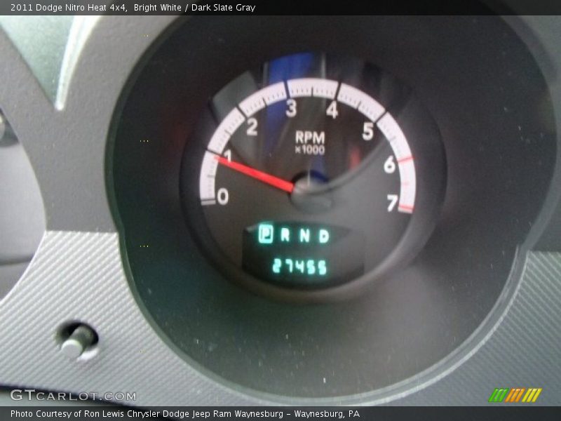 Bright White / Dark Slate Gray 2011 Dodge Nitro Heat 4x4