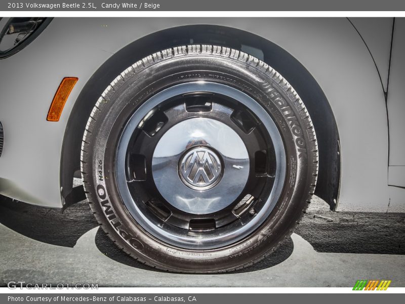 Candy White / Beige 2013 Volkswagen Beetle 2.5L