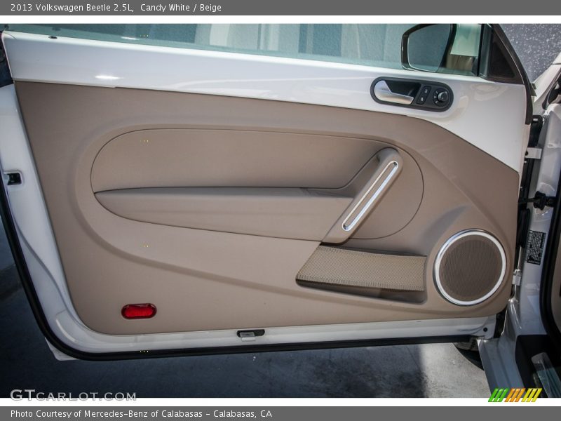 Candy White / Beige 2013 Volkswagen Beetle 2.5L