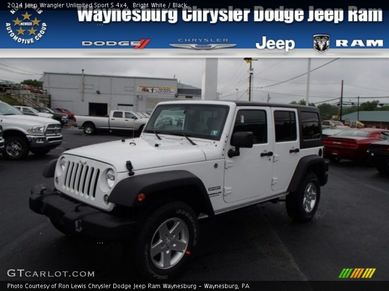 Bright White / Black 2014 Jeep Wrangler Unlimited Sport S 4x4