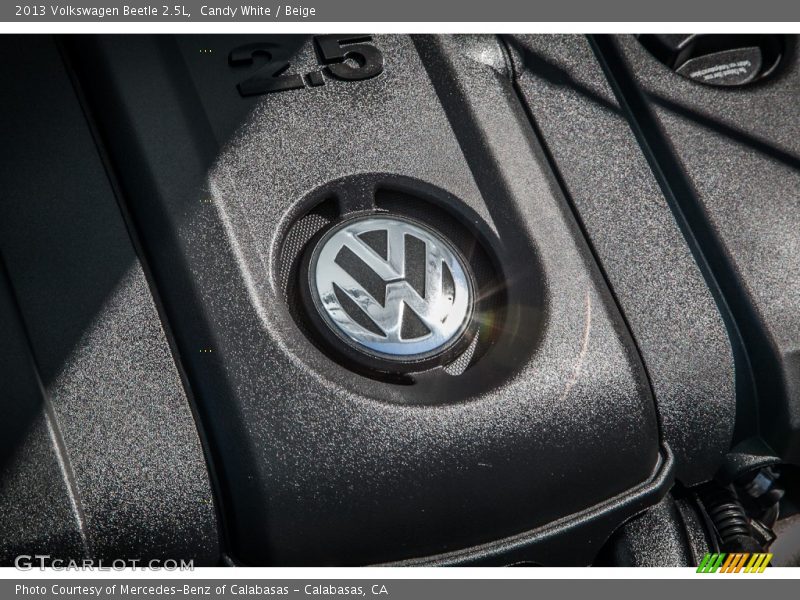 Candy White / Beige 2013 Volkswagen Beetle 2.5L