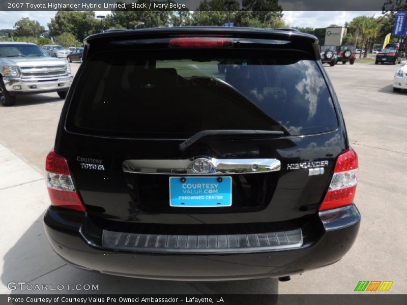 Black / Ivory Beige 2007 Toyota Highlander Hybrid Limited