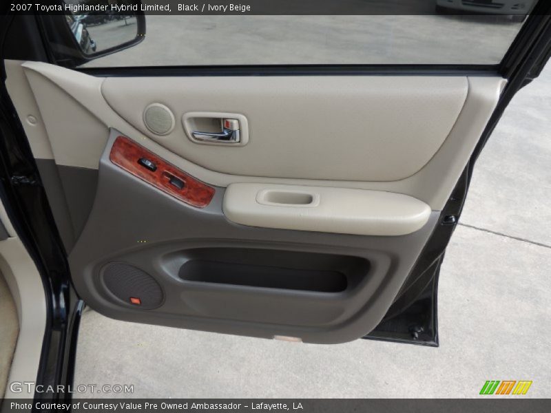 Black / Ivory Beige 2007 Toyota Highlander Hybrid Limited